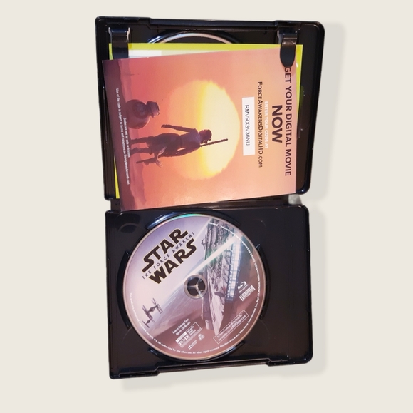 Star wars force awakens BLU-RAY, DVD & Digital HD - Picture 3 of 4